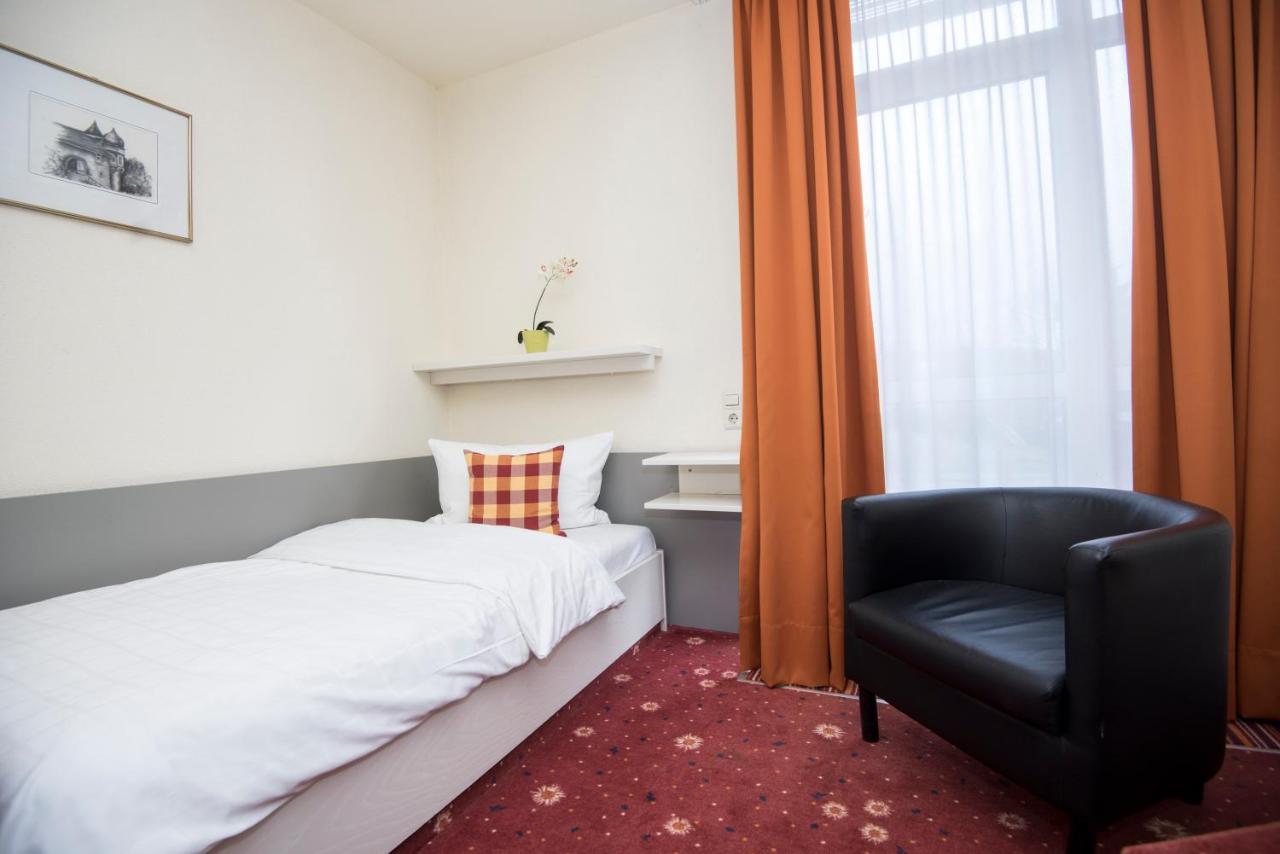 Akzent Hotel Hoehenblick Muehlhausen im Taele Exterior foto