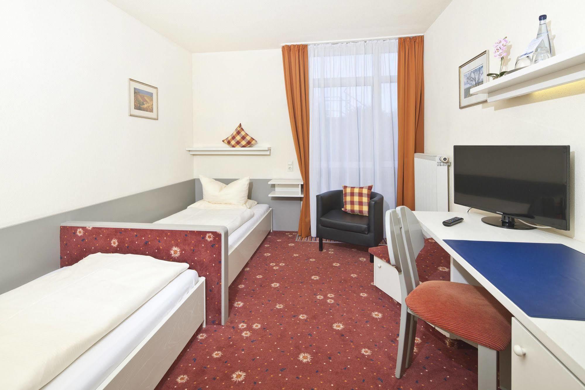 Akzent Hotel Hoehenblick Muehlhausen im Taele Exterior foto